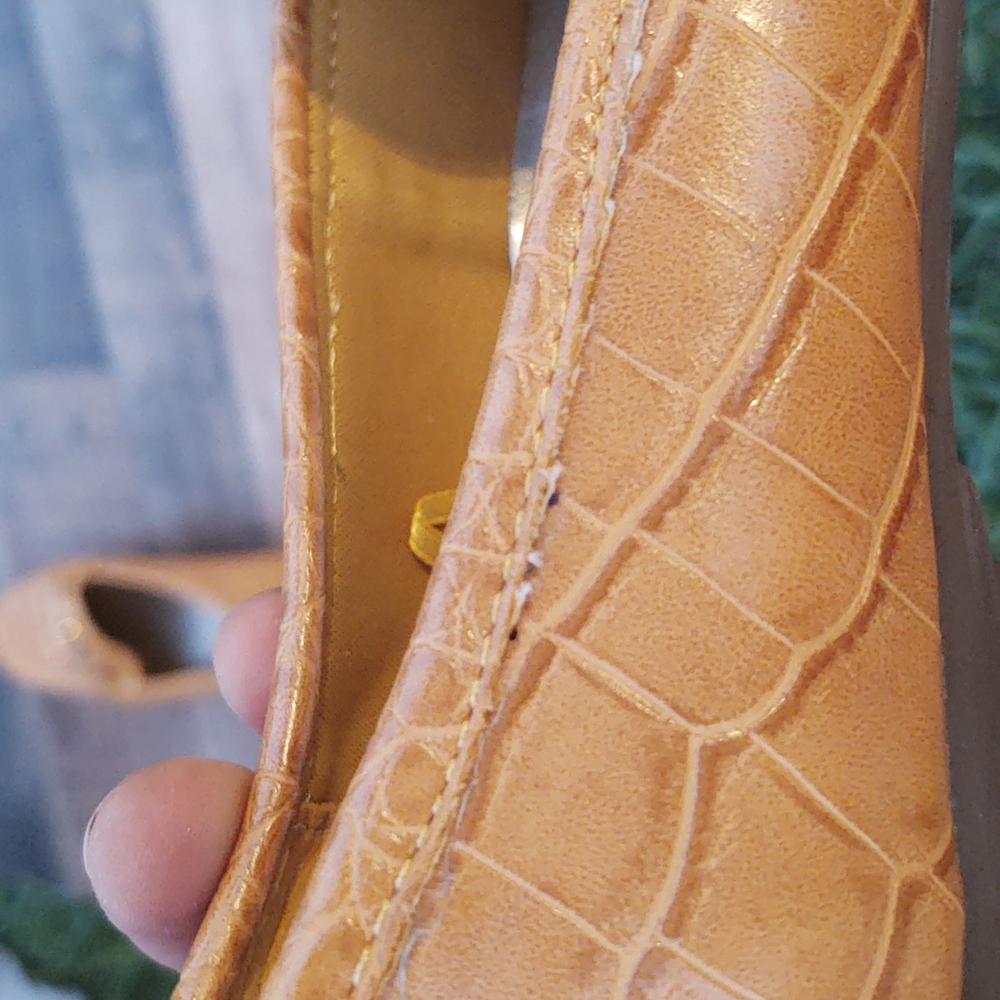 Anne Klein faux leather Croc embossed loafers 6.5 - Picture 7 of 7